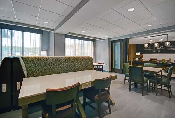 Amenities - Hampton Inn Cave City - I-65, Exit 53