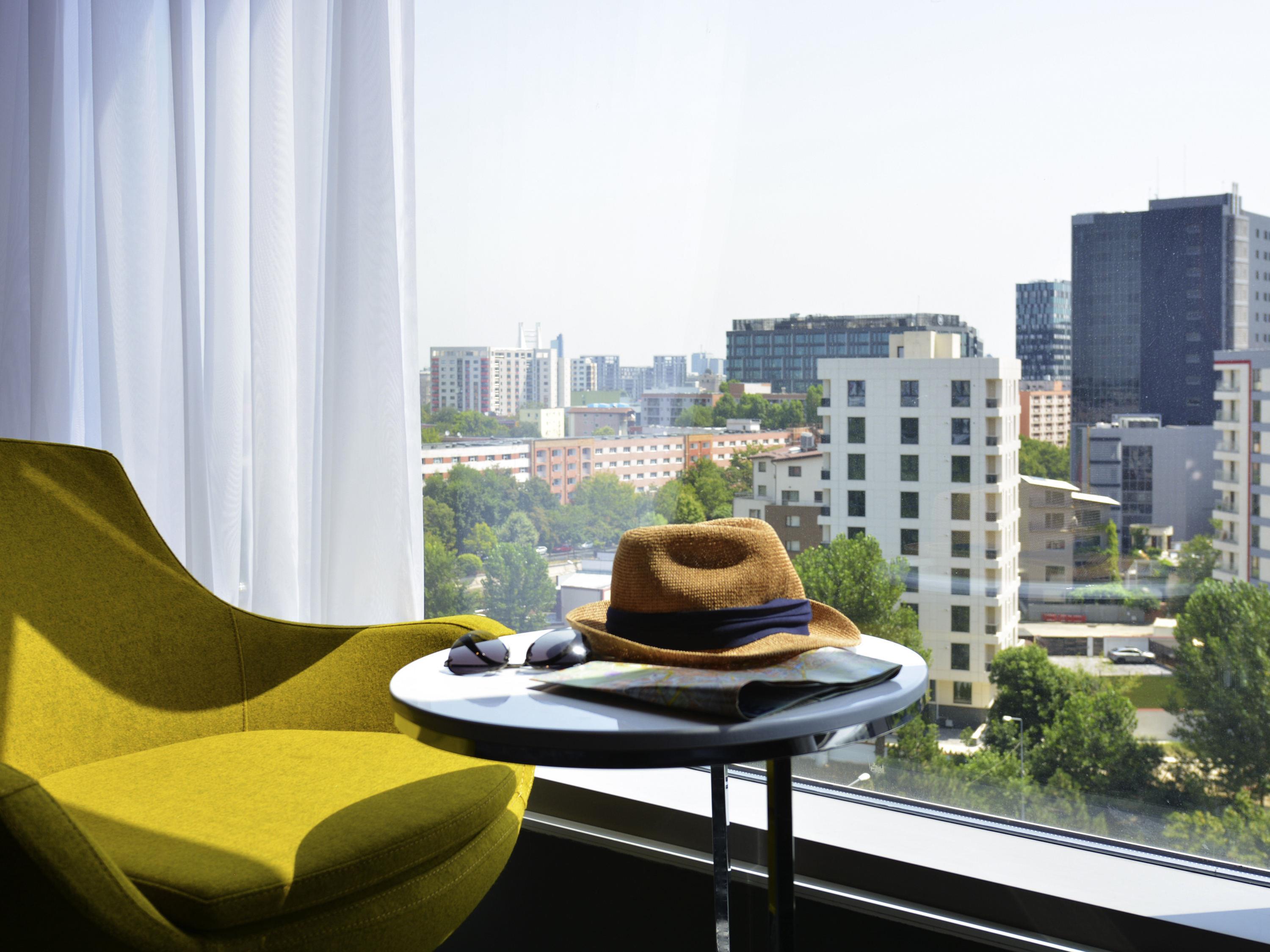 ibis Bucharest Politehnica Room Type - Park viewing suite with 1 doube bed and sofa