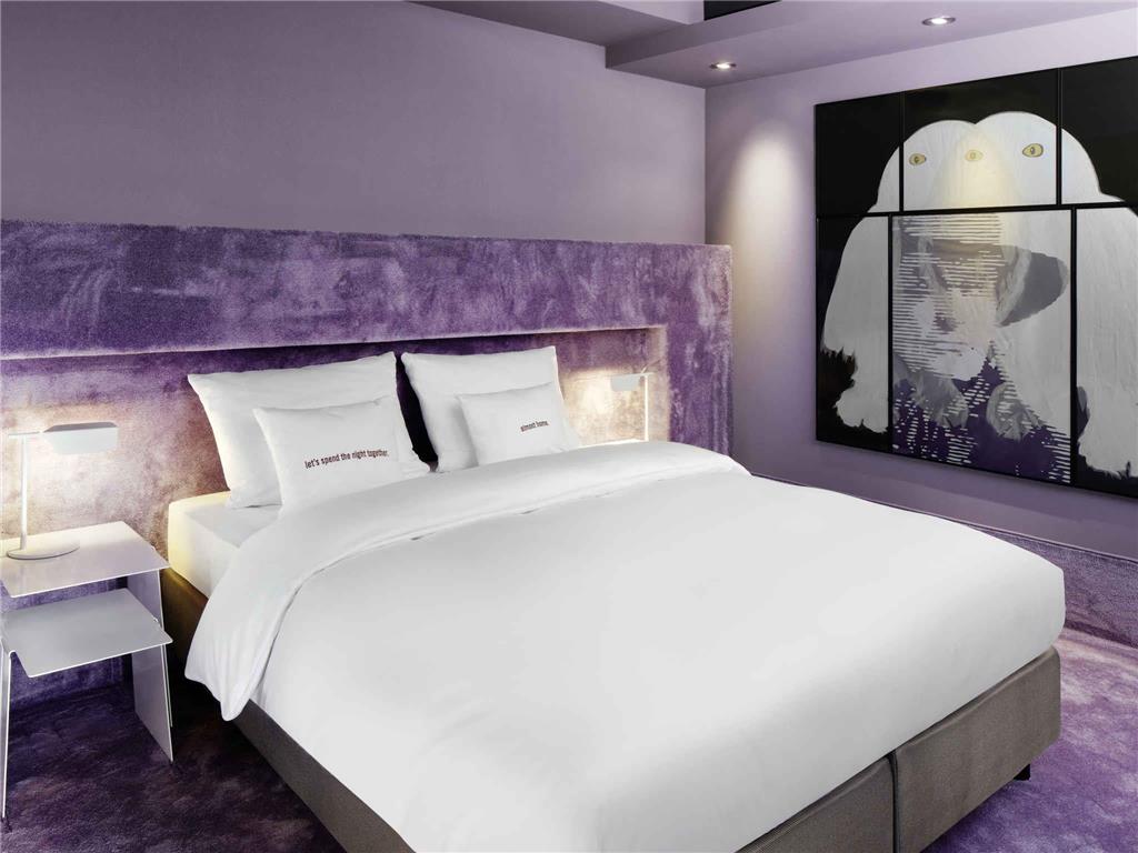 Guest photo