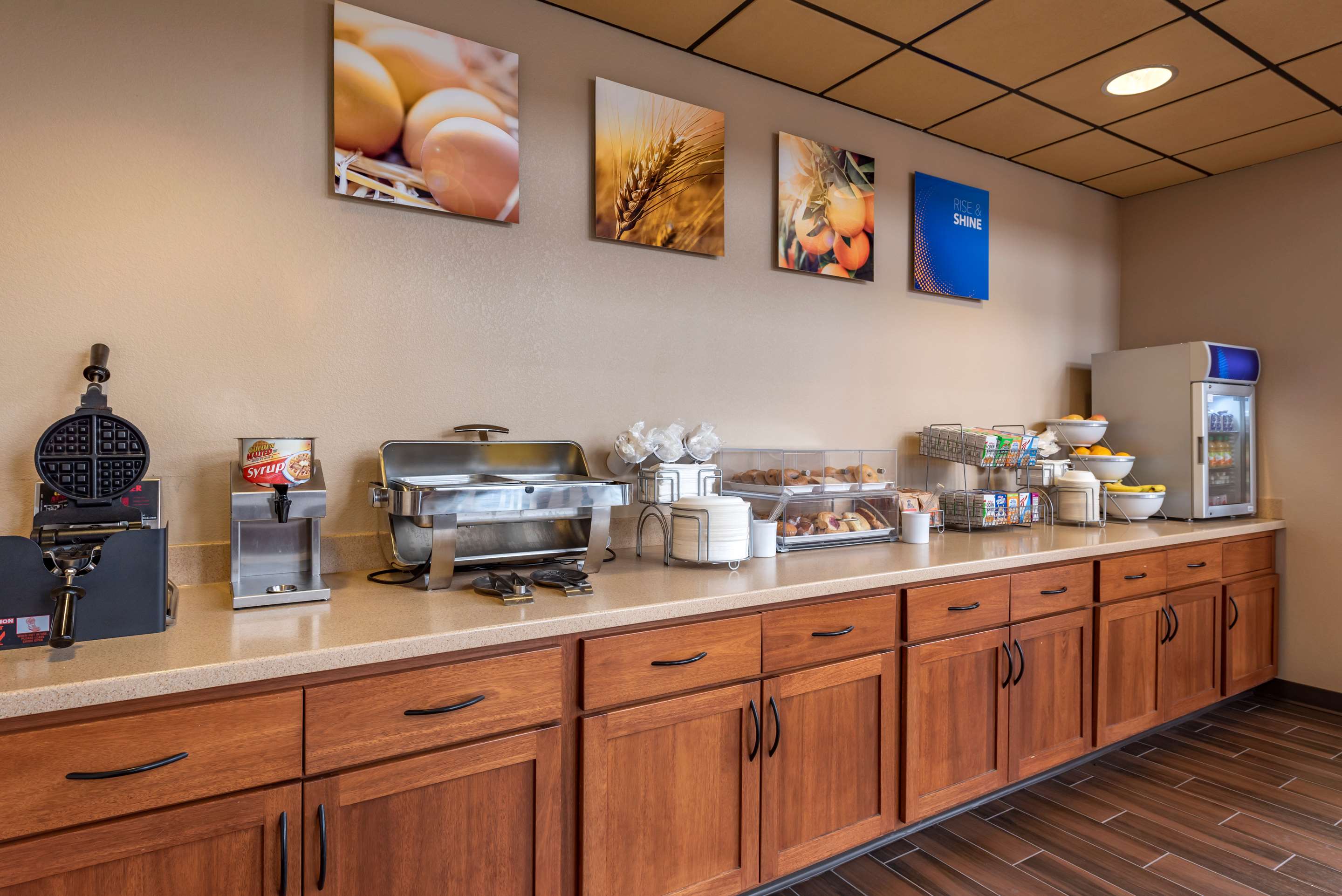 Breakfast area