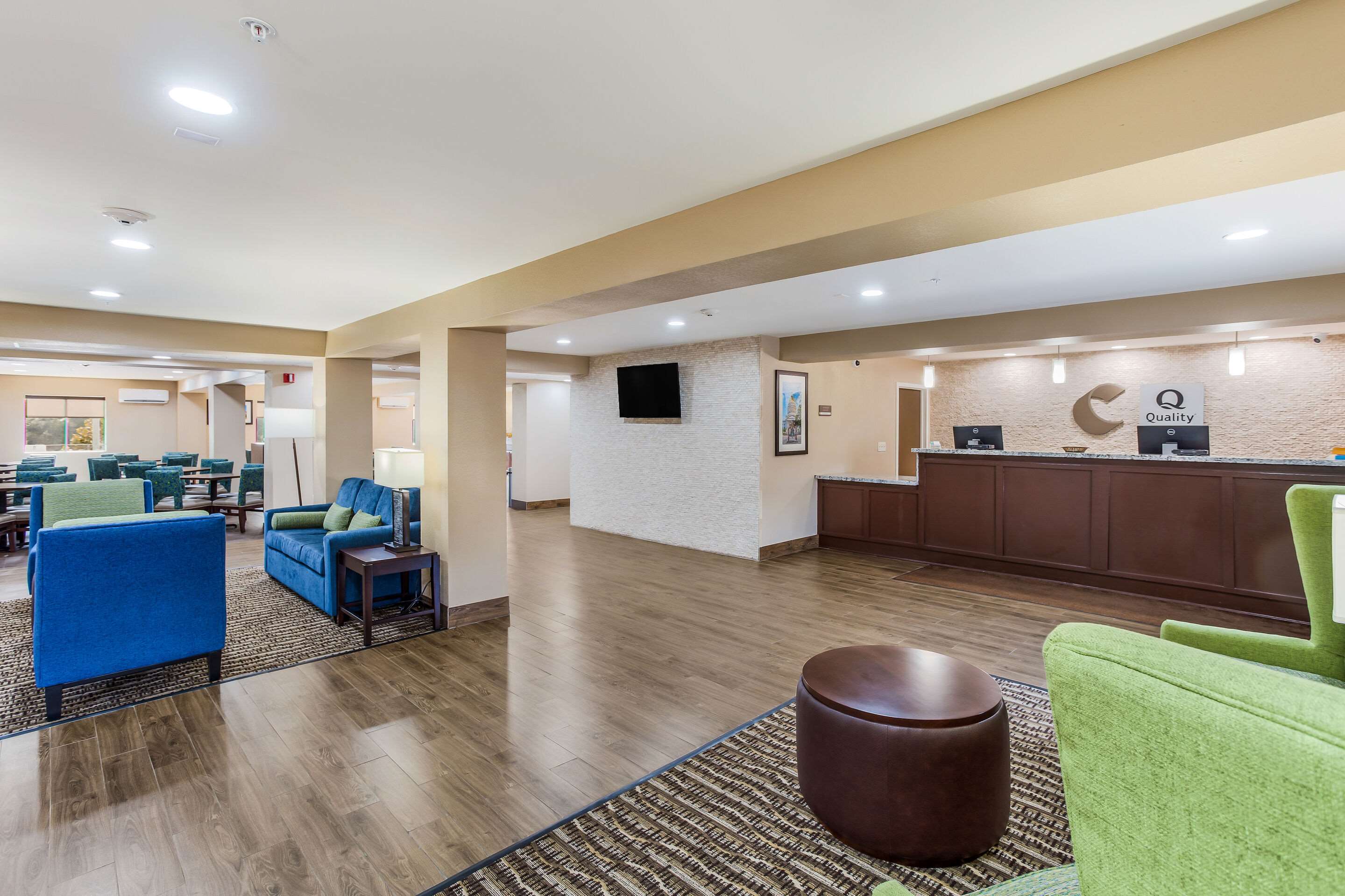 Lobby | Comfort Inn