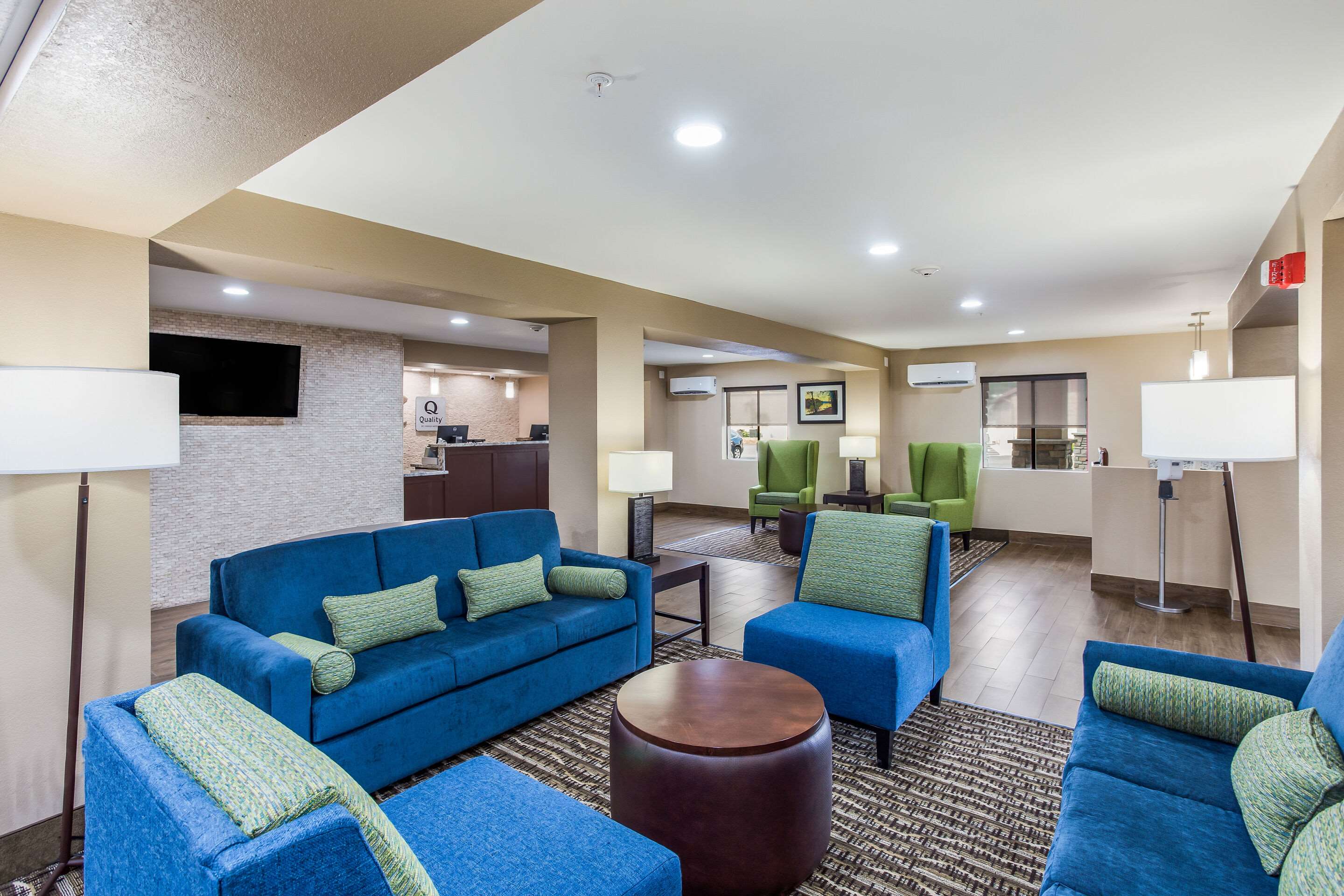 Lobby | Comfort Inn