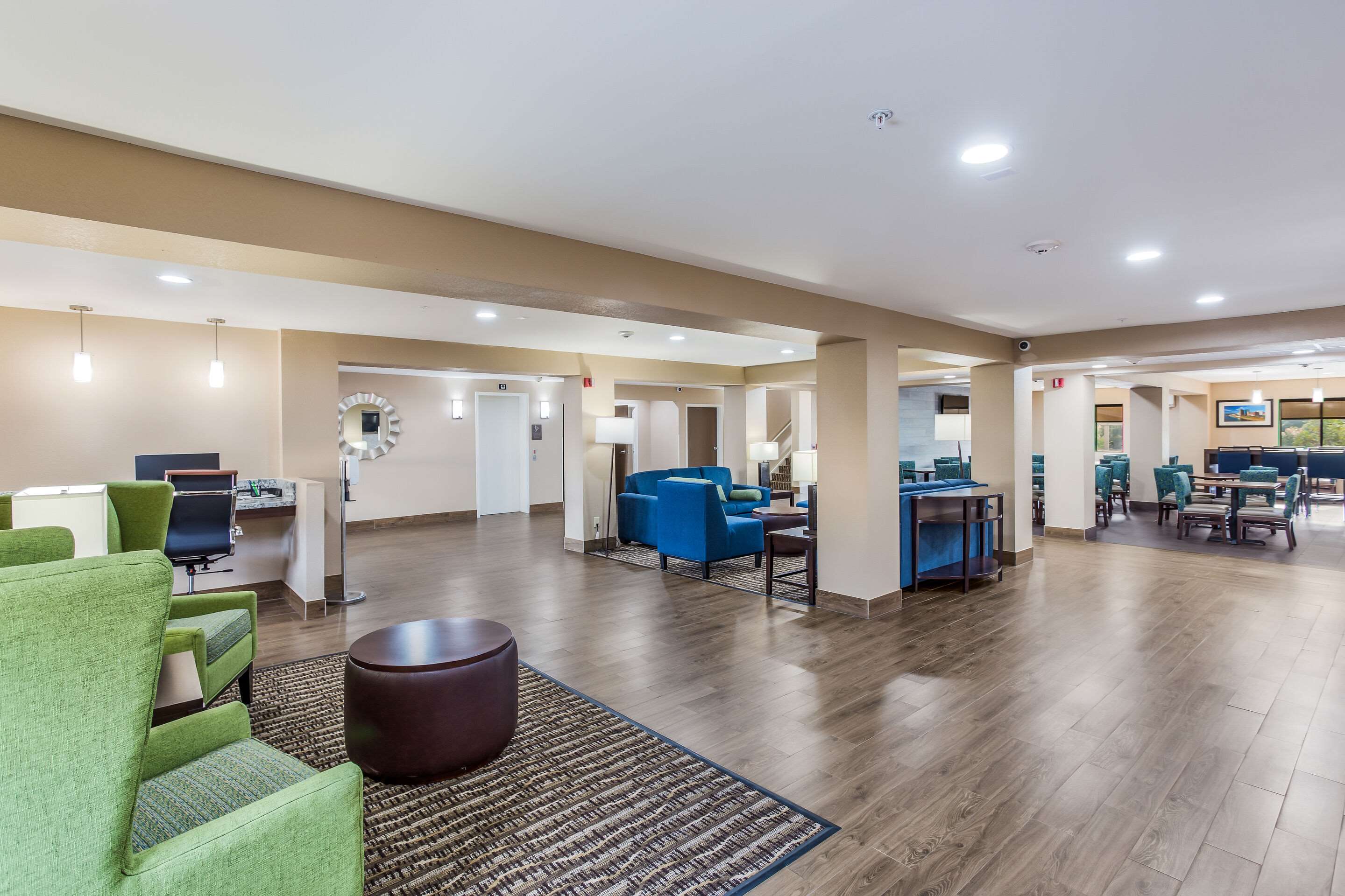 Lobby | Comfort Inn
