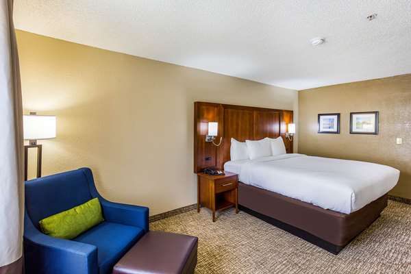  - Comfort Inn Southeast Charleston - I-64 & I-77, Exit 95