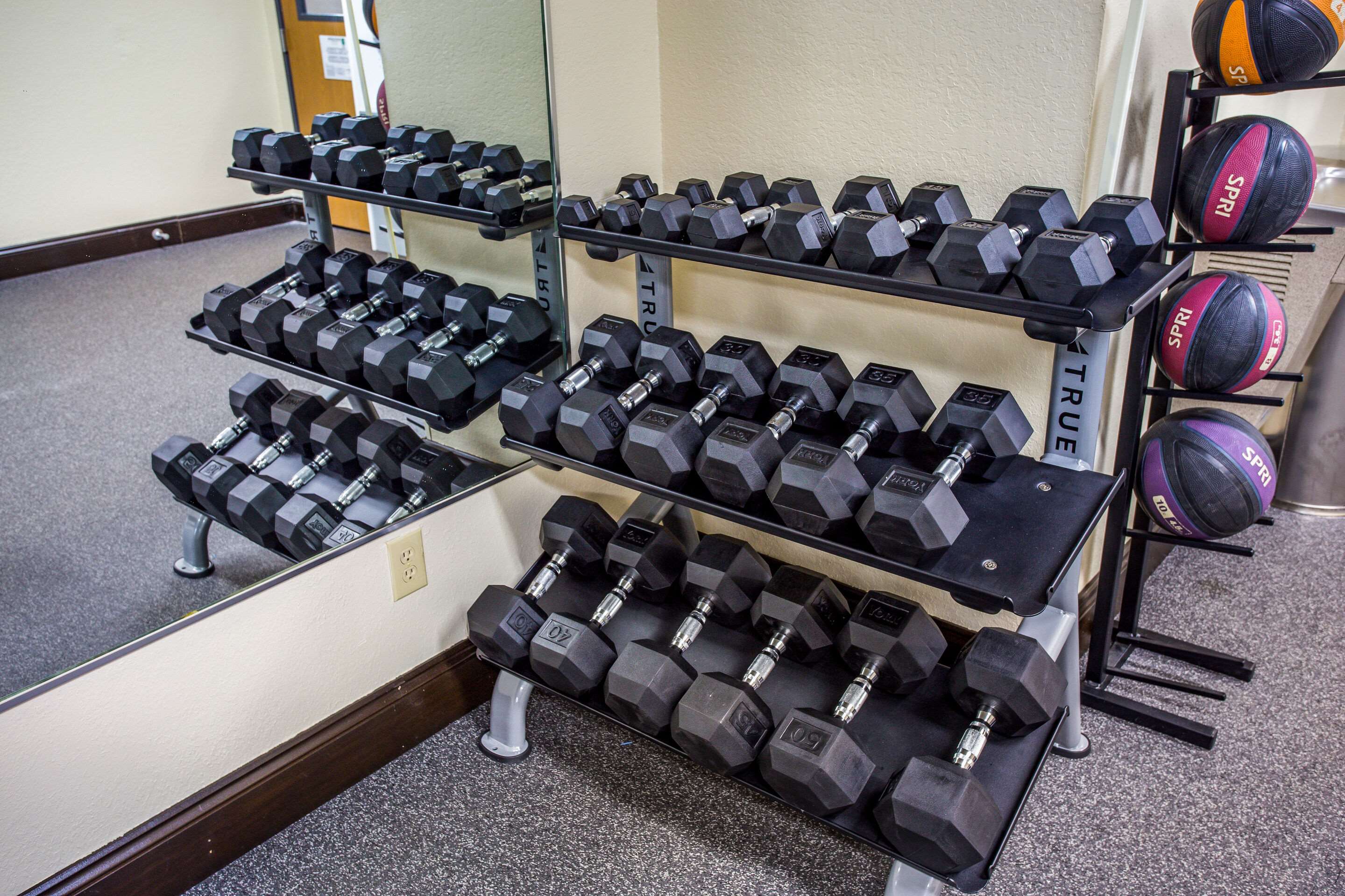Fitness center | Comfort Inn