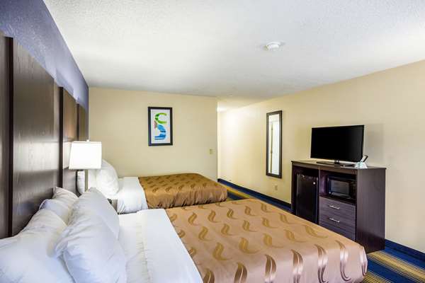  - Quality Inn Southeast Charleston - I-64 & I-77, Exit 95