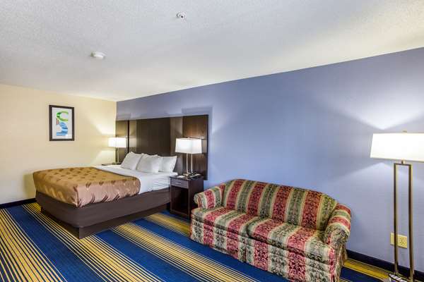  - Quality Inn Southeast Charleston - I-64 & I-77, Exit 95