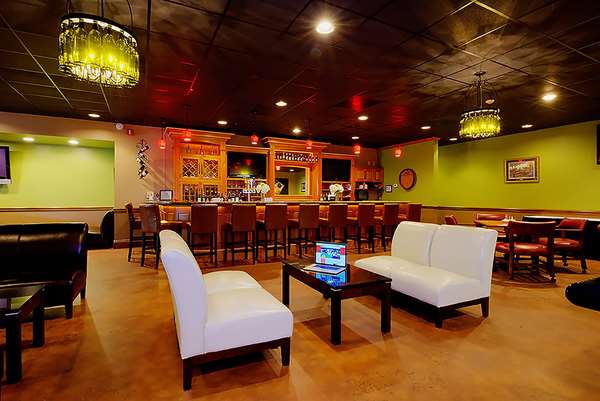 Bar - Village Inn Hotel & Event Center Clemmons - I-40, Exit 184