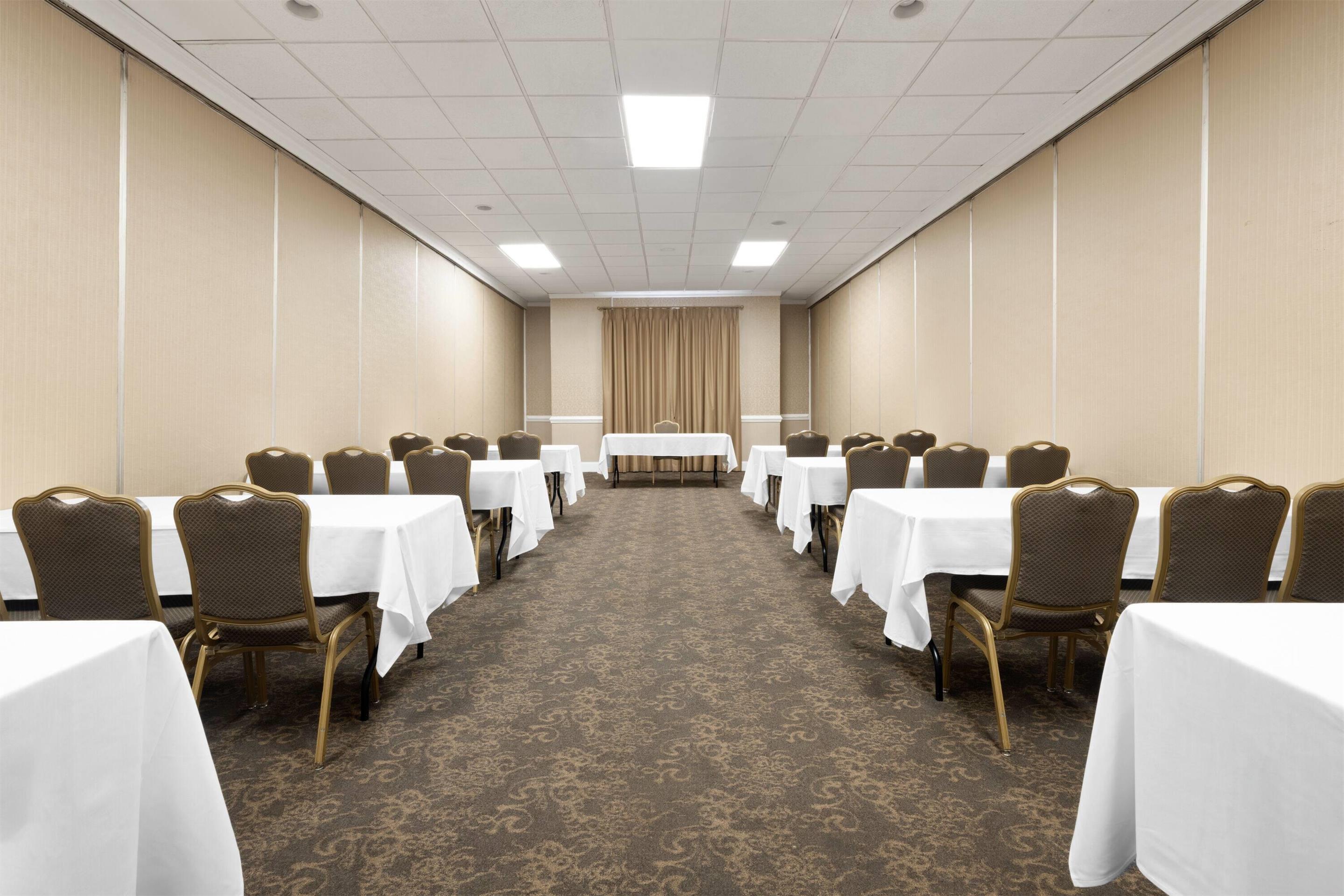 Meeting Room | Village Inn Clemmons/Winston Salem, Trademark by Wyndham