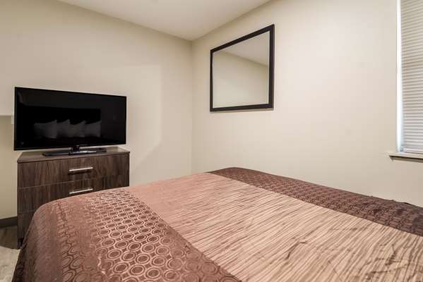 Suite - Quality Inn & Suites SMU Dallas - I-75, Exit 2