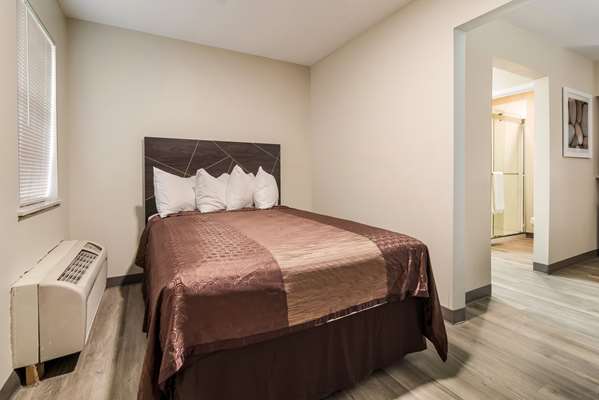 Suite - Quality Inn & Suites SMU Dallas - I-75, Exit 2