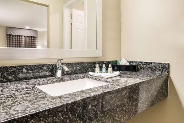  - Quality Inn & Suites SMU Dallas - I-75, Exit 2