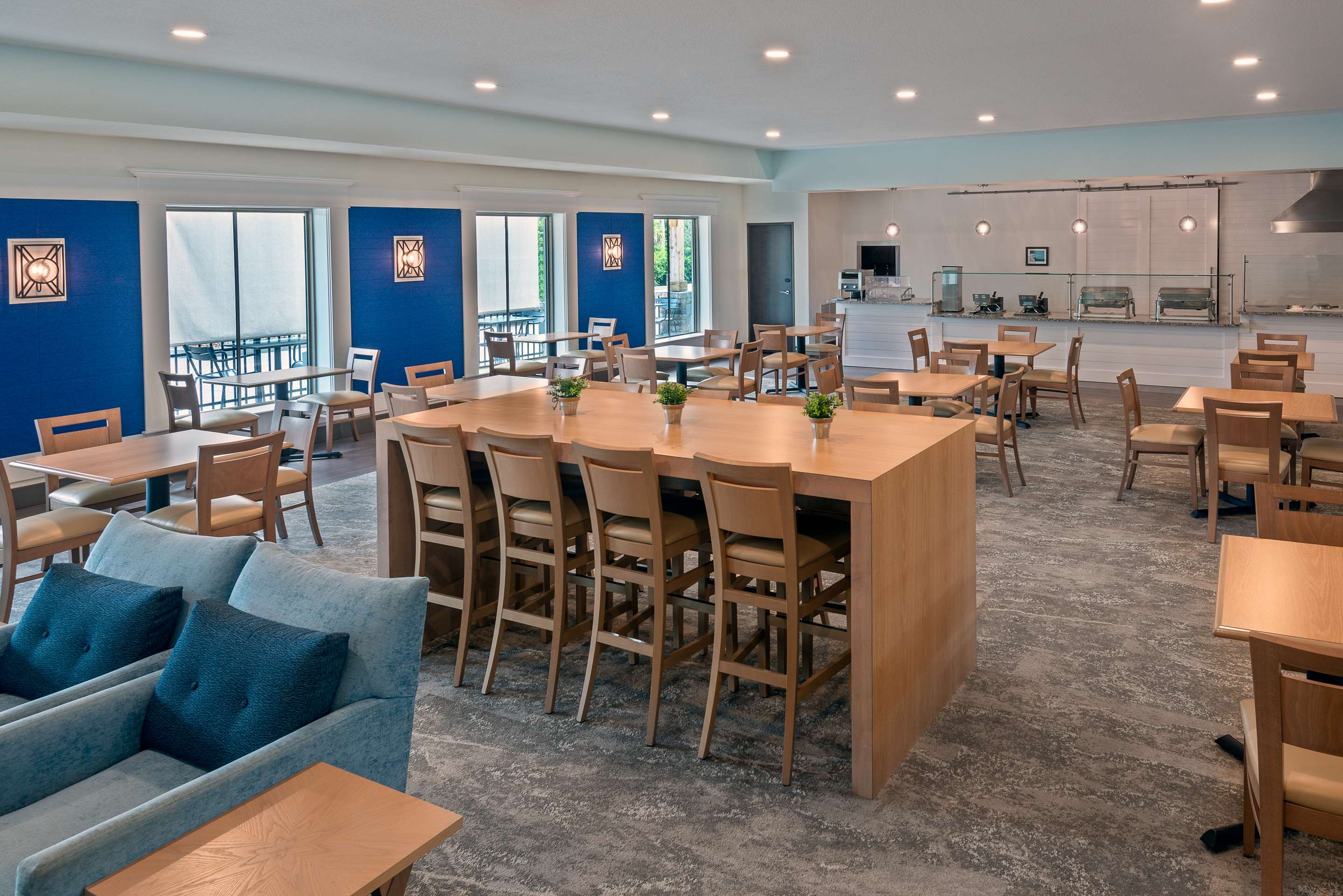 BreakfastSeating | Ameniti Bay - Best Western Signature Collection