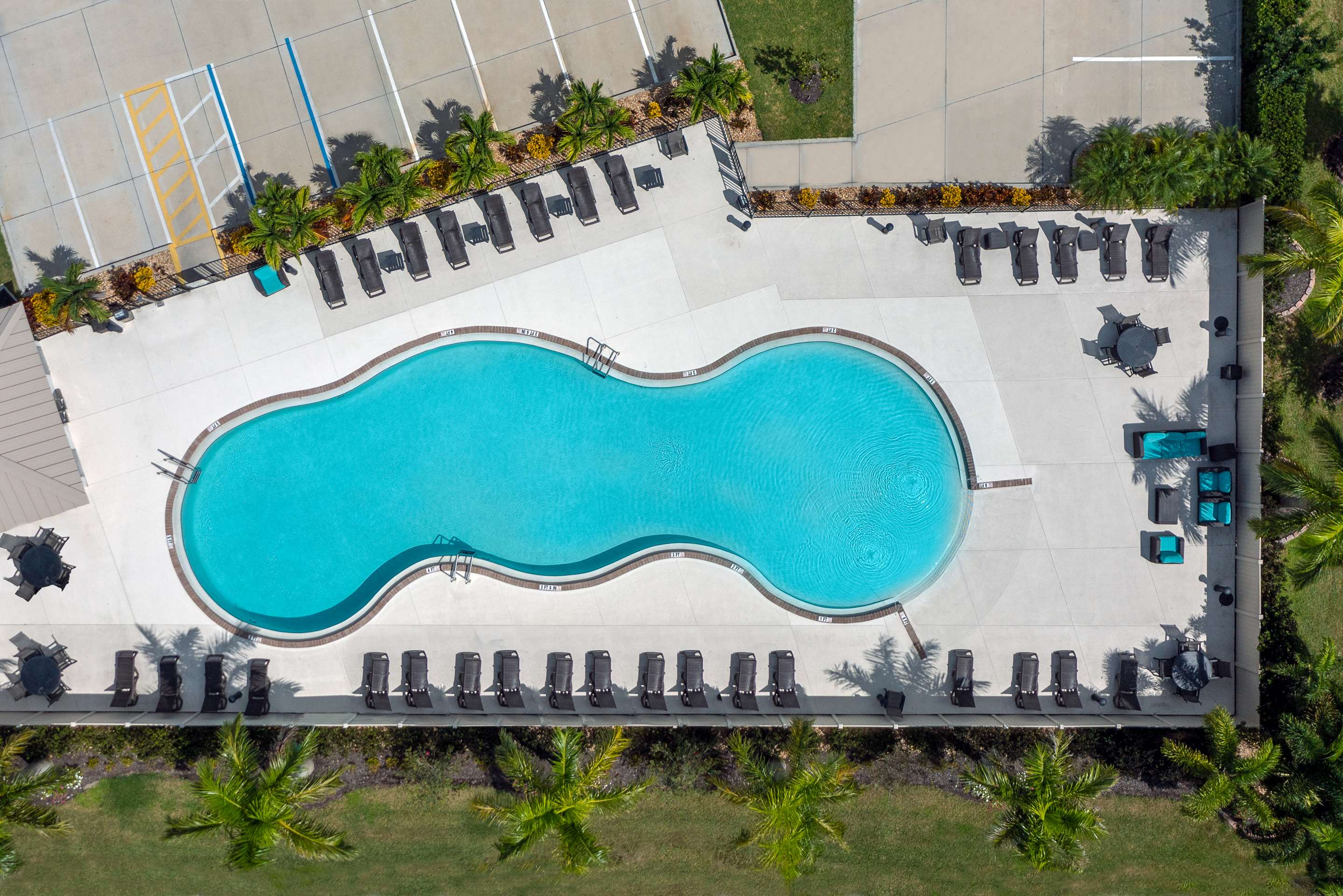 Pool | Ameniti Bay - Best Western Signature Collection