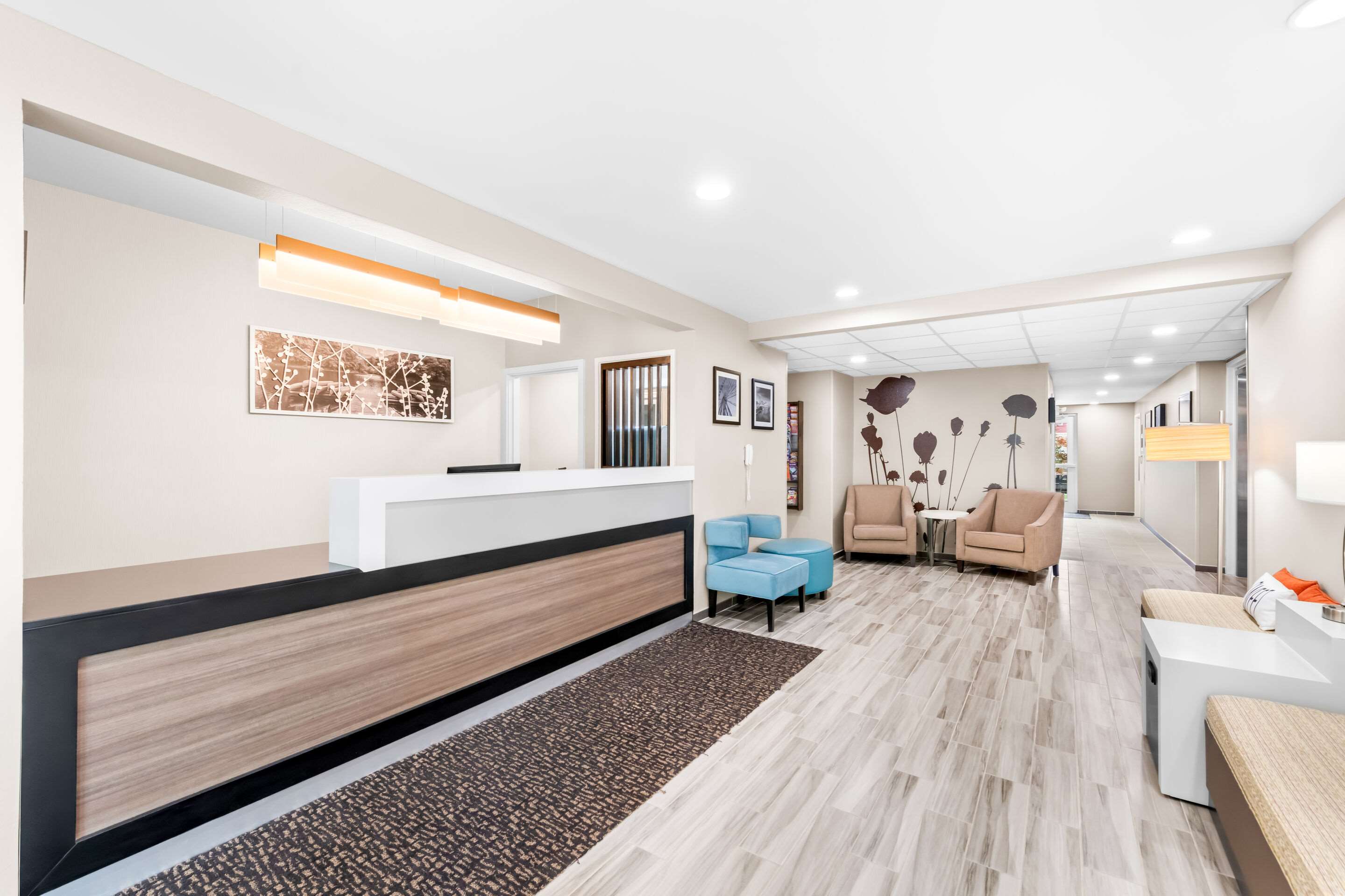 Front desk | Rodeway Inn