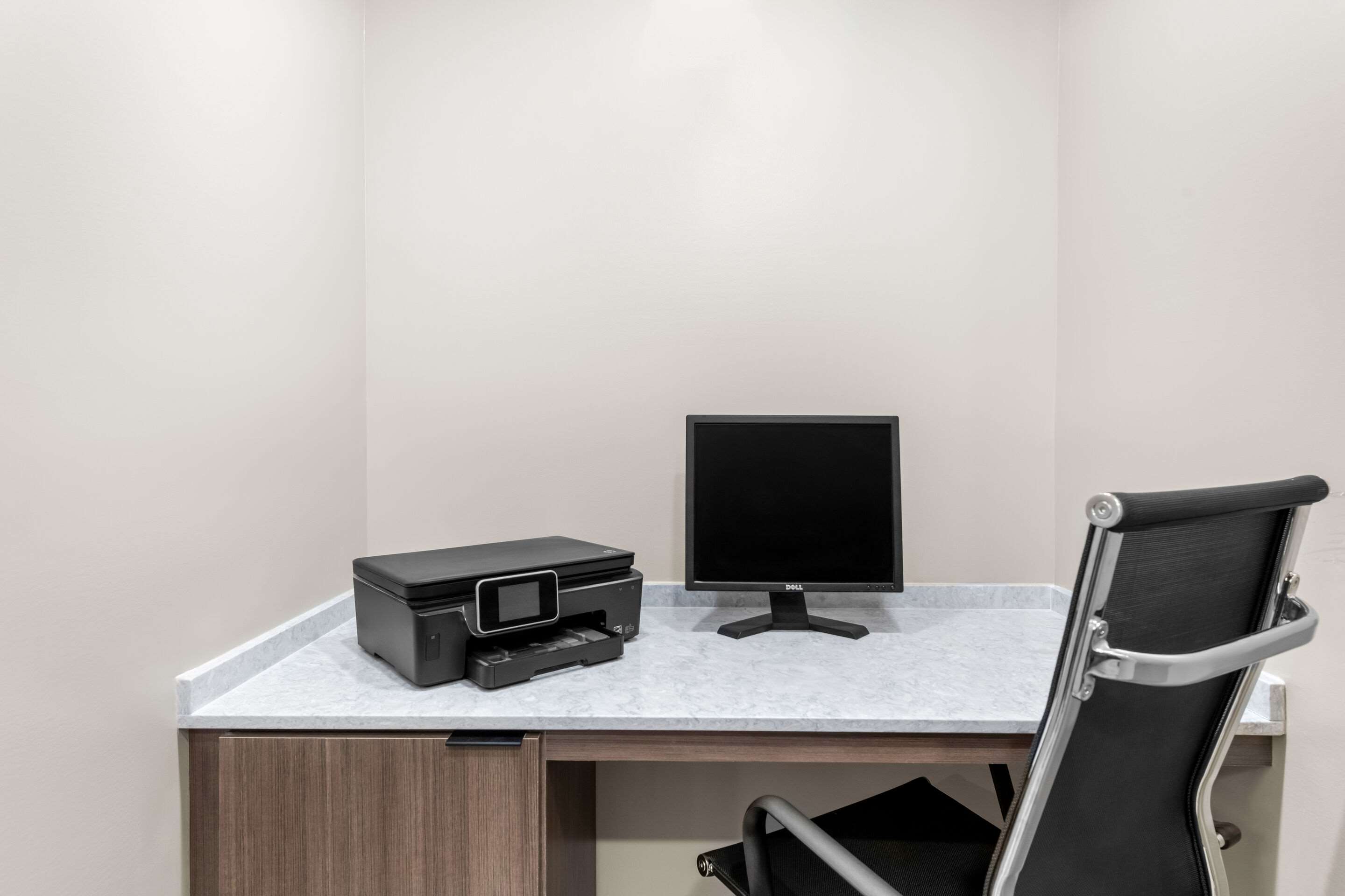 Business center | Rodeway Inn