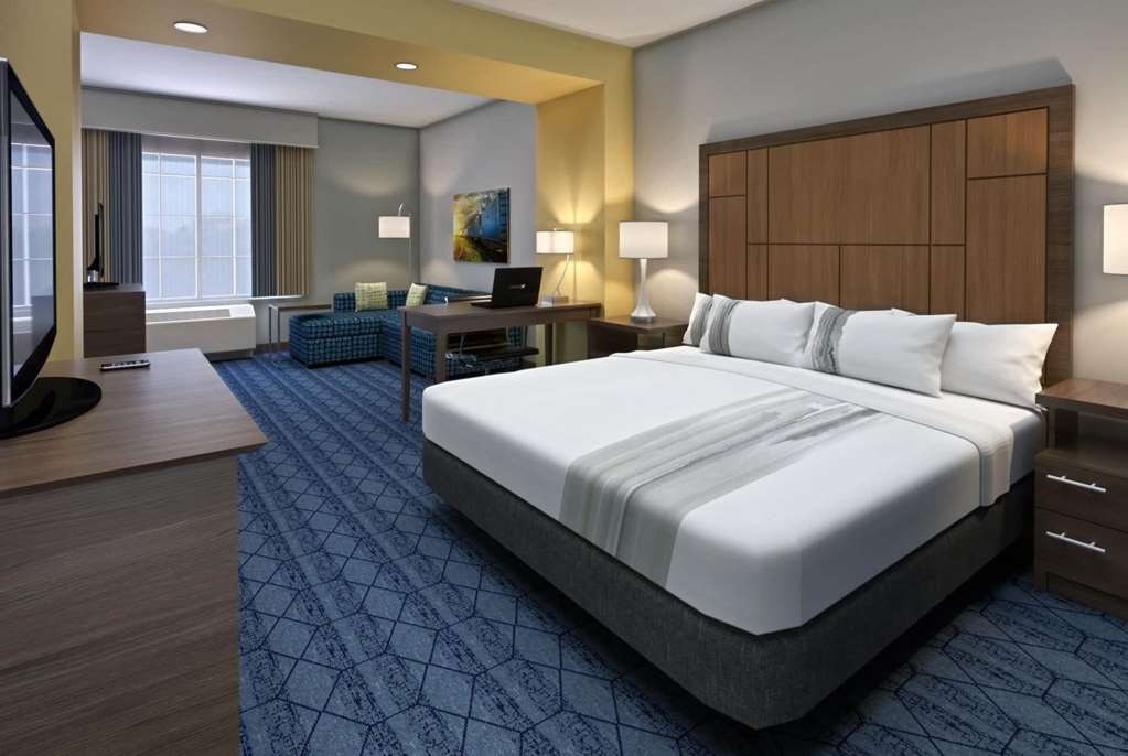 LA QUINTA ROUND ROCK EAST-guestroom-Guest Room,On-Site.jpg