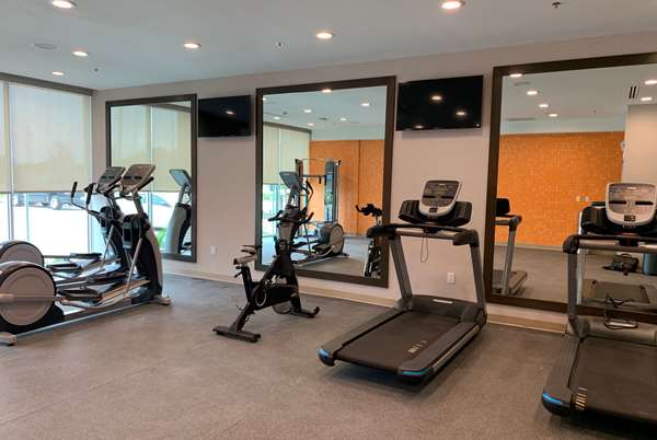 Fitness/ Exercise Room - La Quinta Inn East Round Rock