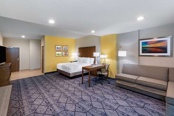 Suite - La Quinta Inn East Round Rock
