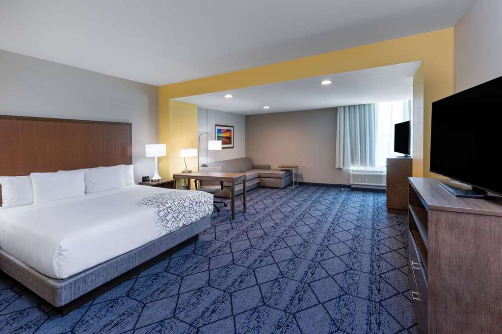 LA QUINTA ROUND ROCK EAST-guestroom-Guest Room,Suite,On-Site.jpg