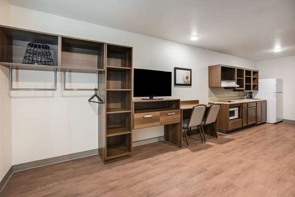  - WoodSpring Suites Sulphur - I-10, Exit 23