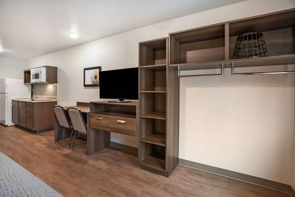  - WoodSpring Suites Sulphur - I-10, Exit 23