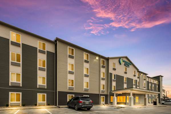 Exterior view - WoodSpring Suites Sulphur - I-10, Exit 23