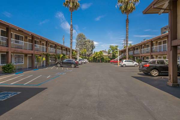 Exterior view - SureStay Plus Hotel by Best Western