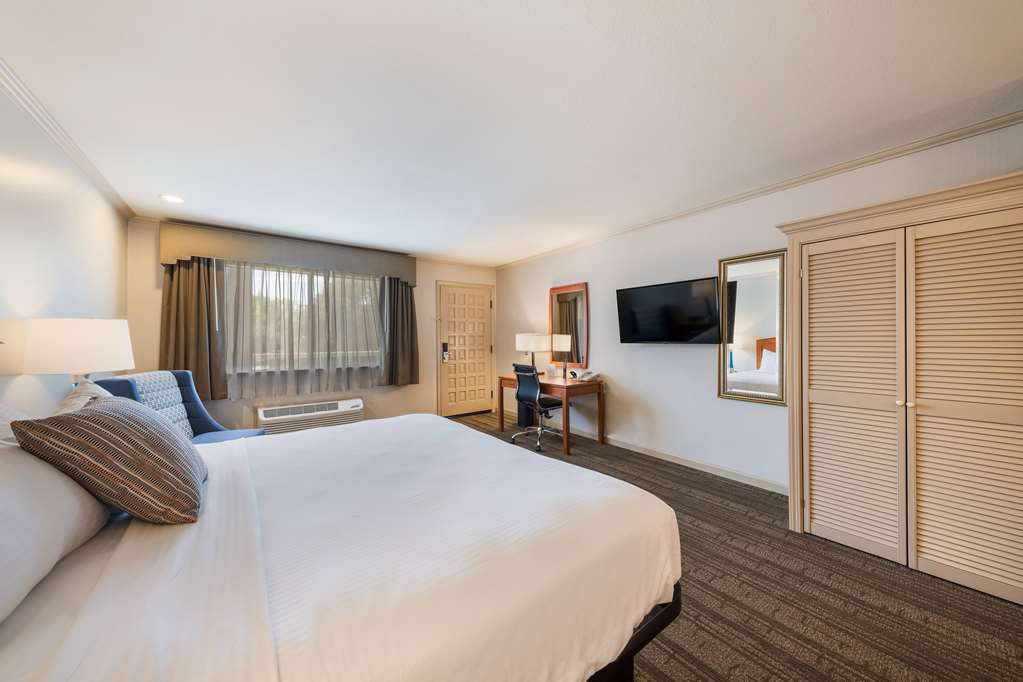 SureStay Plus by Best Western Mountain View-guestroom-Guest Room,On-Site.jpg