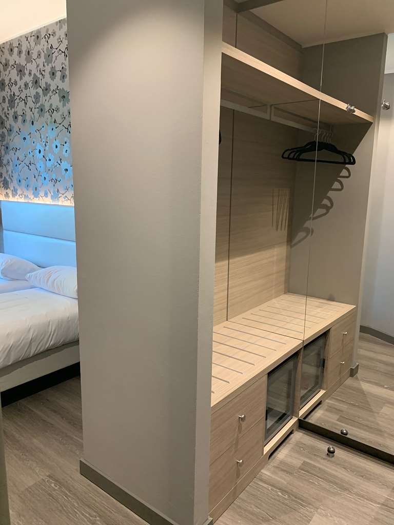 Hotel Sirio, Sure Hotel Collection by Best Western-guestroom-Guest Room,Guest Room Amenity,On-Site.jpg
