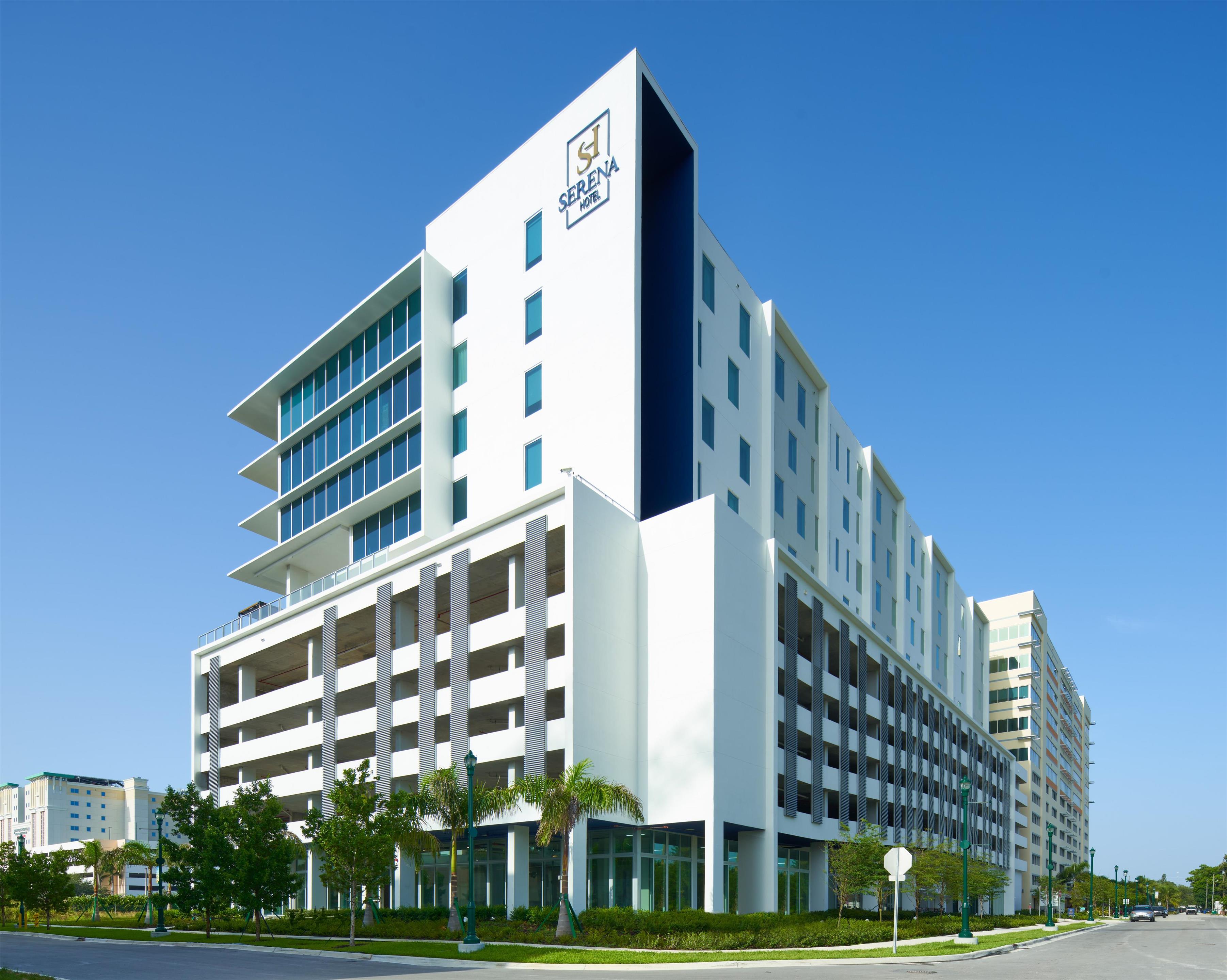 Exterior | SERENA Hotel Aventura Miami, Tapestry Collection by Hilton