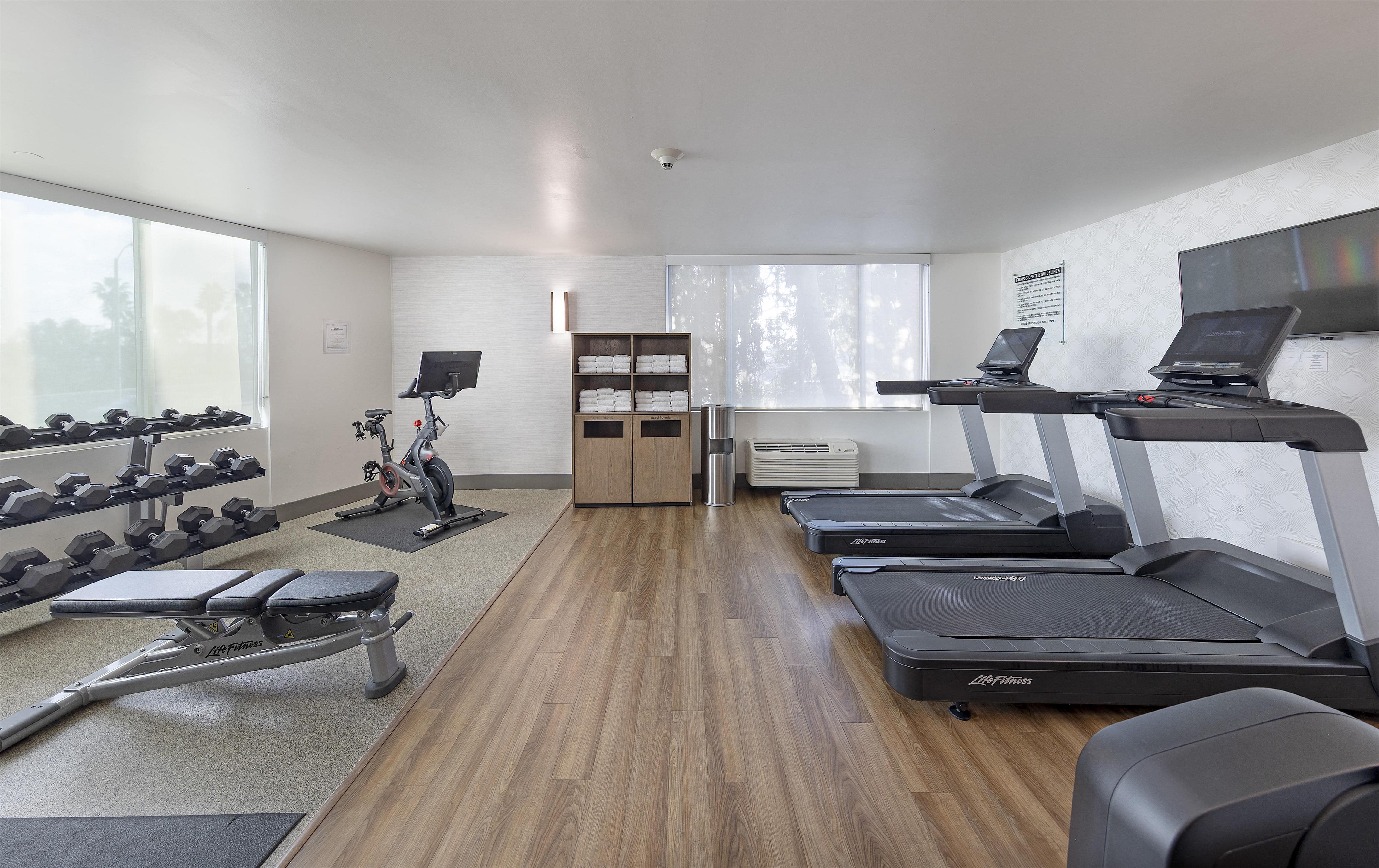 Health club fitness center gym | Belamar Hotel Manhattan Beach, Tapestry Collection by Hilton