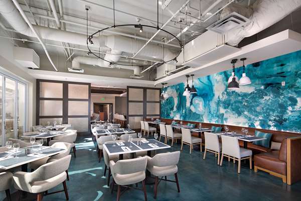 Restaurant - Jamaica Bay Inn Marina del Rey