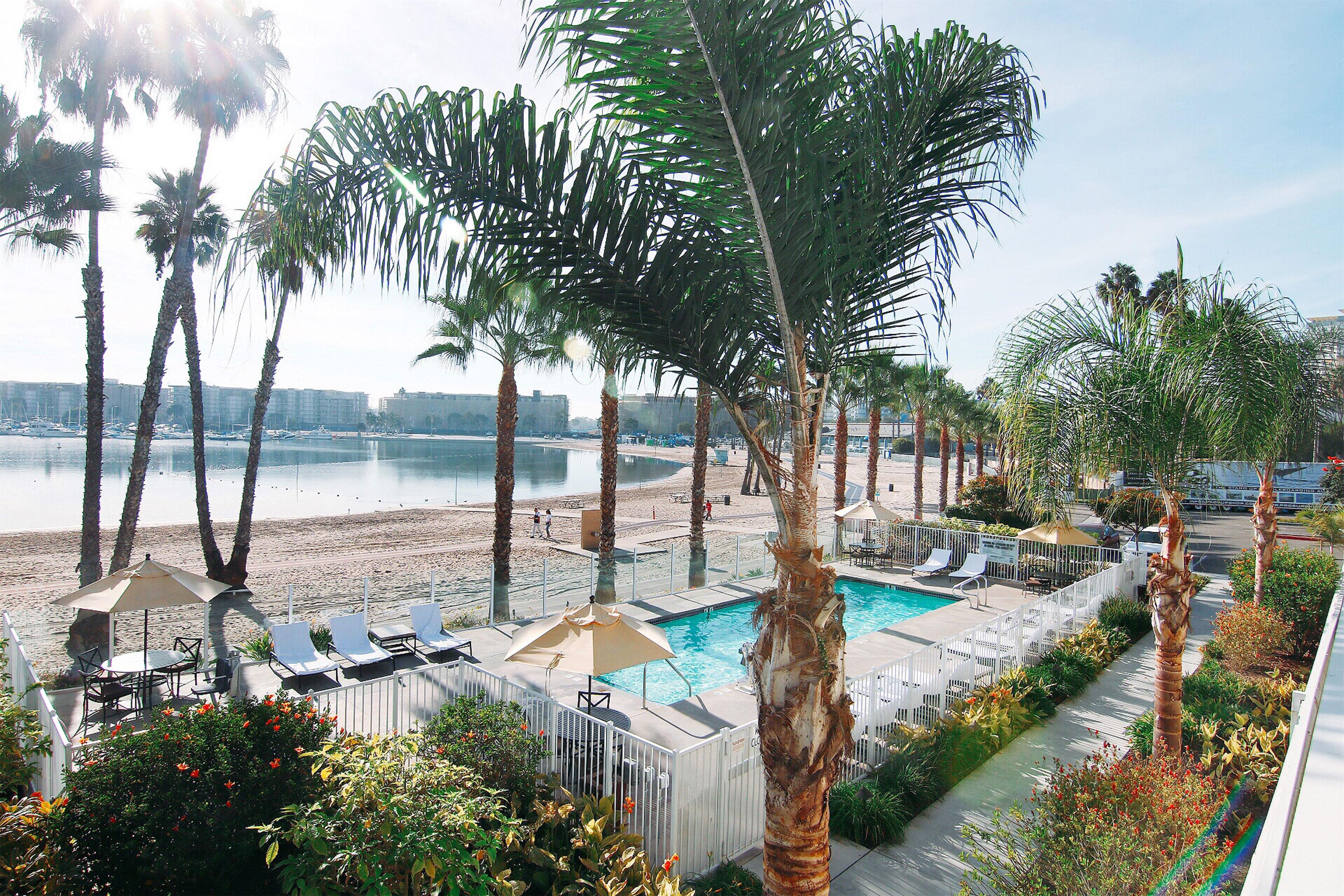 Pool | Jamaica Bay Inn Marina Del Rey,Tapestry Collection by Hilton