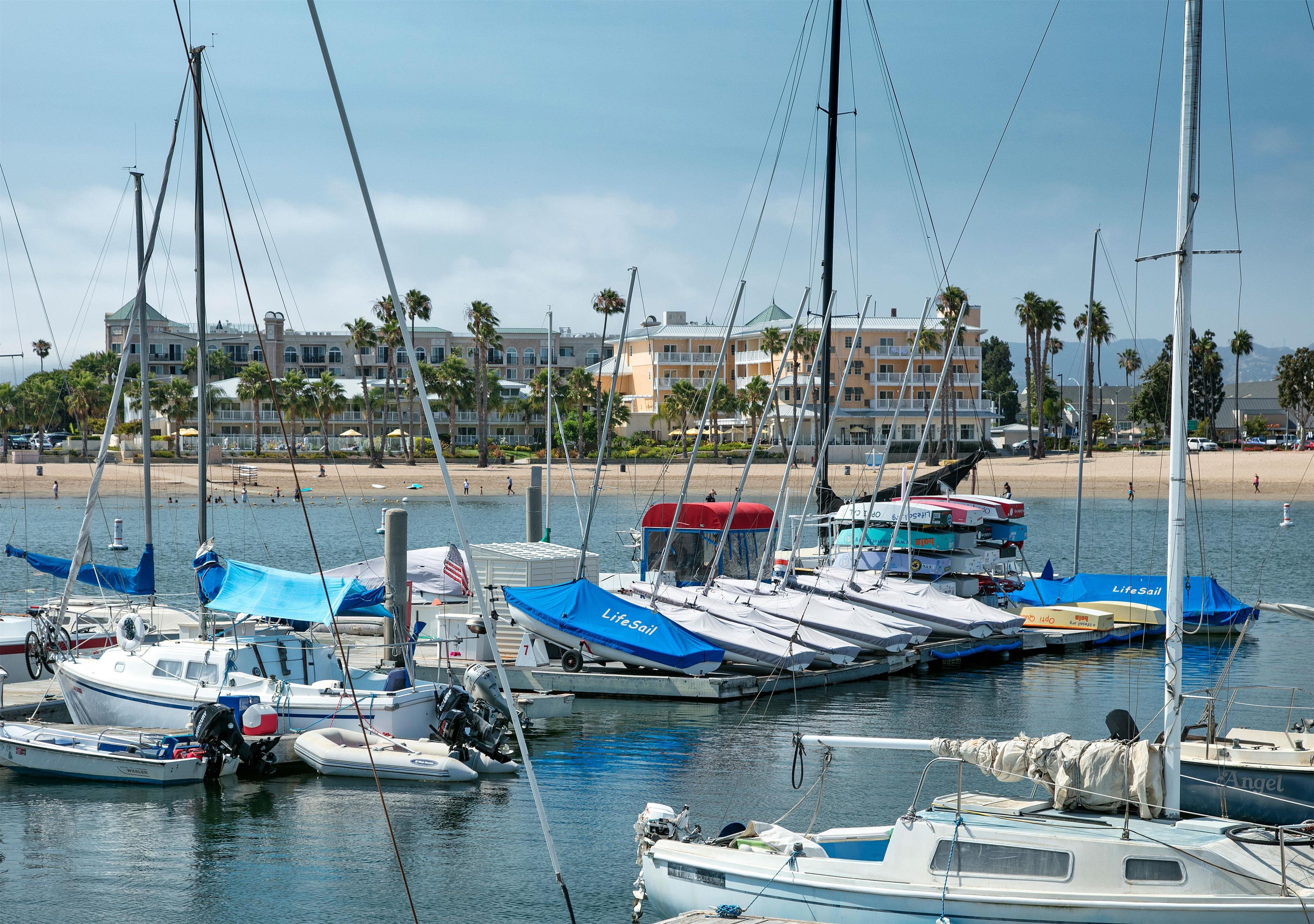 Exterior | Jamaica Bay Inn Marina Del Rey,Tapestry Collection by Hilton