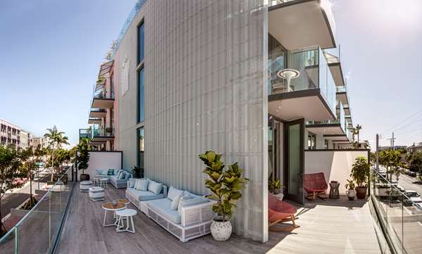  - Ray Hotel Delray Beach