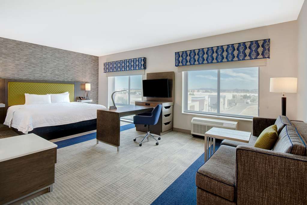 Hampton Inn Queen Creek, AZ Room Type - 1 KING STDO HEAR ACCESS NS