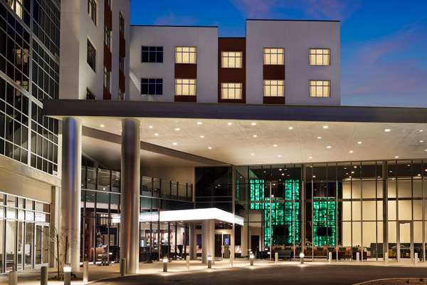 Exterior view - DoubleTree by Hilton Convention Center Tucson - I-10, Exit 258