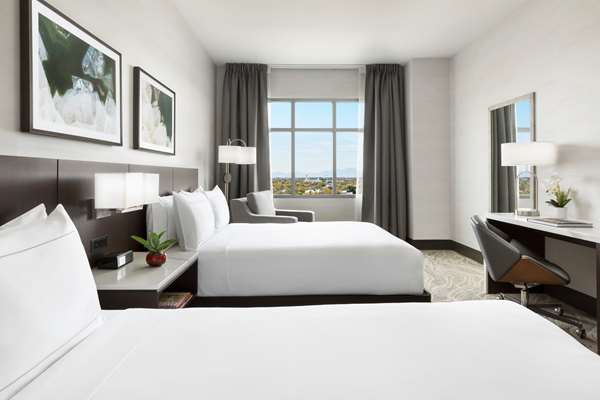  - DoubleTree by Hilton Convention Center Tucson - I-10, Exit 258