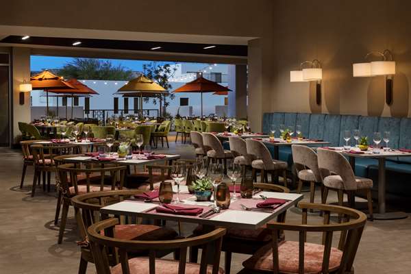 Restaurant - DoubleTree by Hilton Convention Center Tucson - I-10, Exit 258