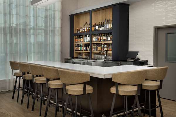 Bar - Hampton Inn Warroad