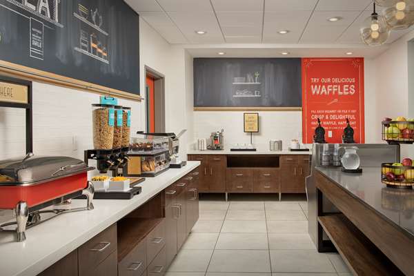Amenities - Hampton Inn Warroad