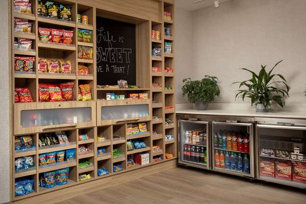 Restaurant - Hampton Inn Warroad