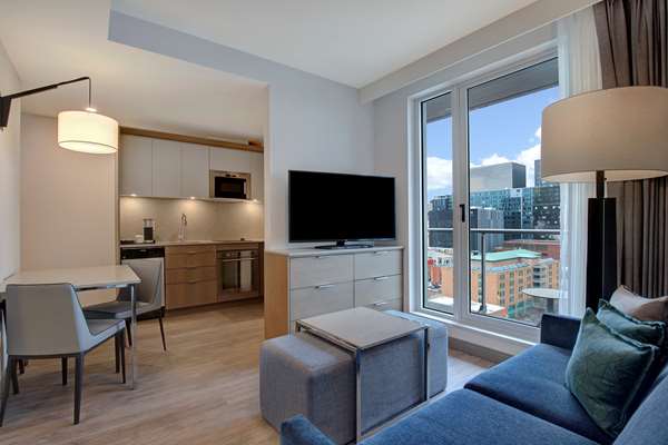  - Homewood Suites by Hilton Downtown Montreal