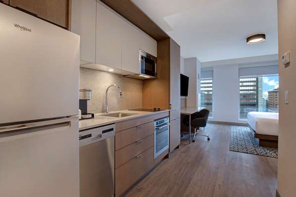  - Homewood Suites by Hilton Downtown Montreal