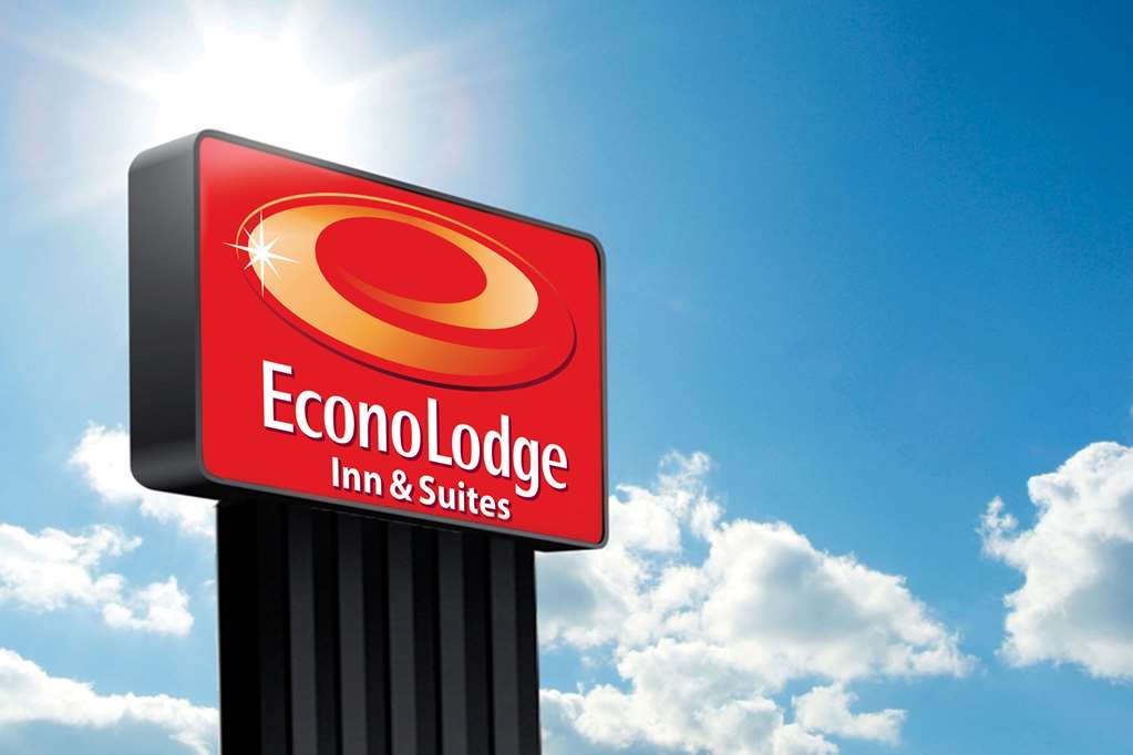 Econo Lodge Inn & Suites Winnemucca