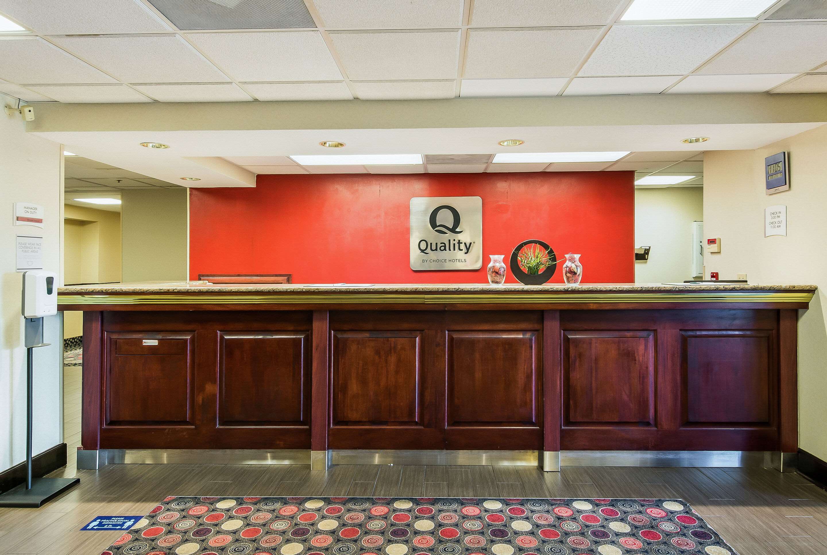 Front desk | Quality Inn