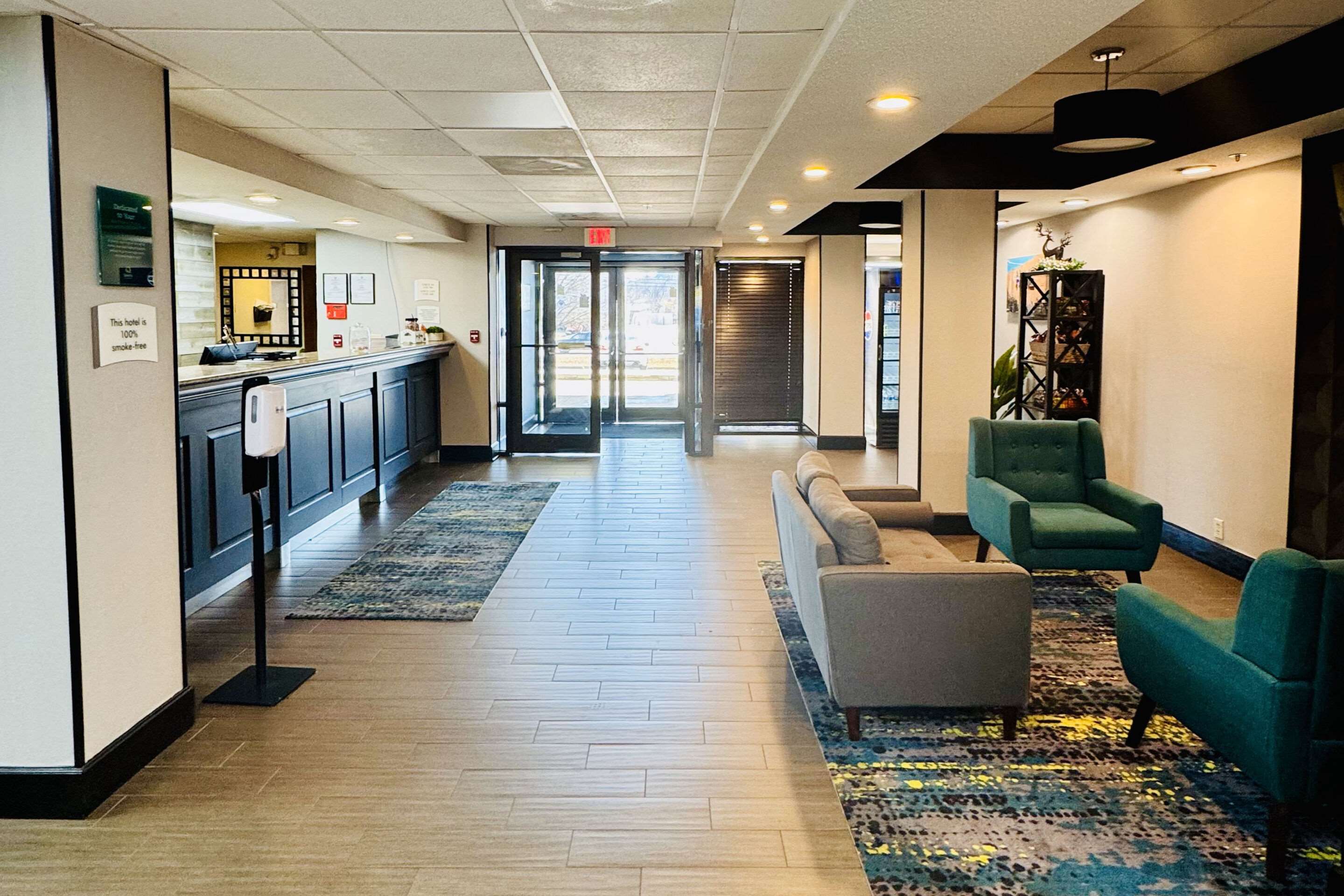 Lobby | Quality Inn