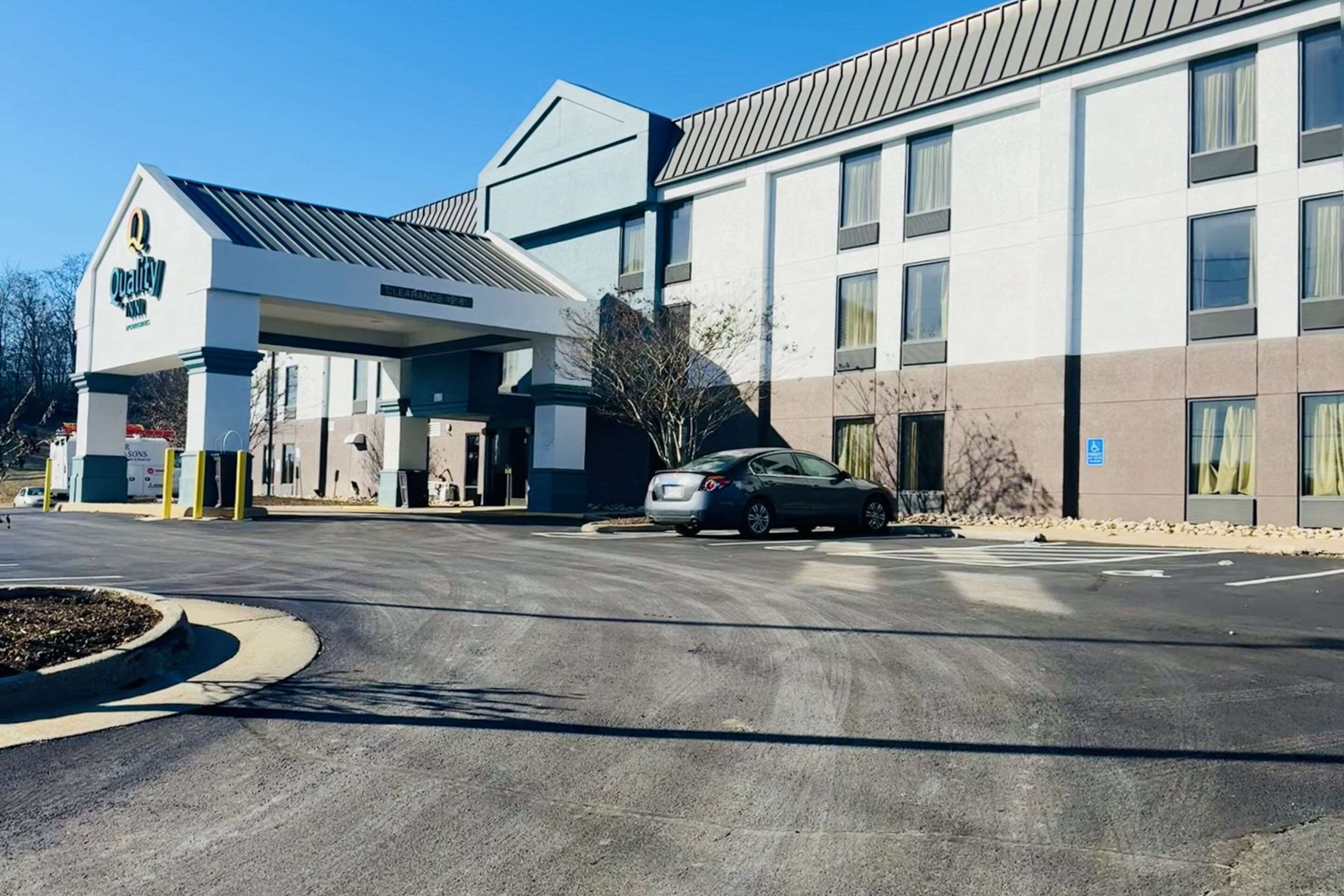 Hotel exterior | Quality Inn