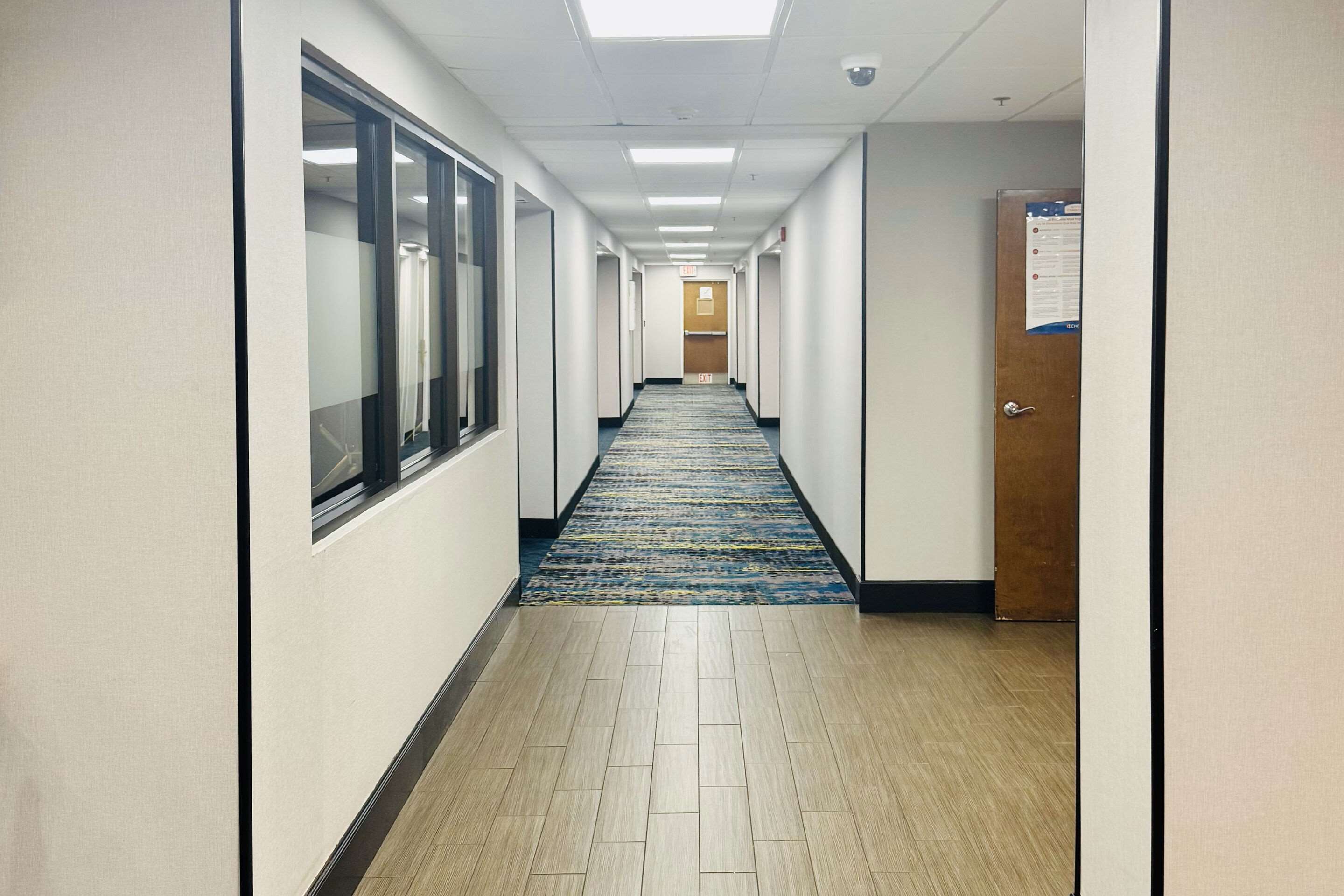 Interior corridors | Quality Inn
